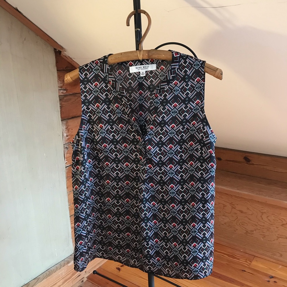 Nine West Black Green Red White Geometric Sleeveless Blouse, EUC, M